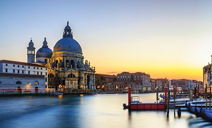 Picture of Venice at dusk
